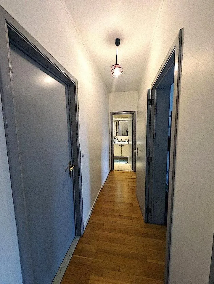 Appartement De 3 Chambres Et 2 Salles De Bain Antwerp Apartment